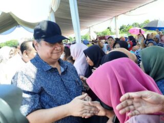 Menko Perekonomian Airlangga: Pasar Murah Bantu Stabilkan Harga Jelang Lebaran