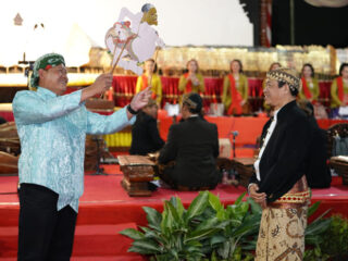 Panglima TNI Sebut Pagelaran Wayang Kulit Merekatkan Hubungan Prajurit dan Rakyat