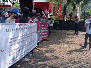 Demo di KPK, Gerakan Pemuda Reformasi Desak Usut Tuntas Dugaan Koperasi Fiktiv Oknum DPRD Mamasa T.A 2022-2023