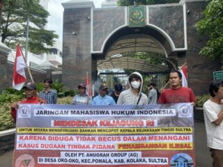Demo Di Kejagung RI, JMHI Desak agar Komisaris PT. Anugrah Group Inisial AA Di Tangkap, Ini Kasusnya!