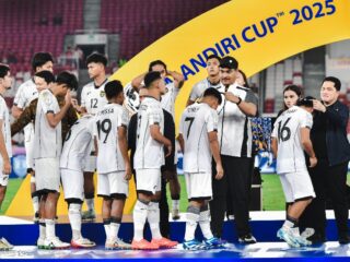 Timnas Indonesia menjadi runner-up Piala AFF U-23. Hasil ini diperoleh setelah Garuda Muda kalah 0-1 dari Vietnam dalam pertandingan final yang digelar di Stadion Utama Gelora Bung Karno, Jakarta, Selasa (29/7). (foto:Andre/kemenpora.go.id)