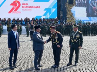 Menteri Pemuda dan Olahraga (Menpora) RI Dito Ariotedjo menghadiri Upacara dan Syukuran Hari Bhayangkara Ke-79 di Lapangan Silang Monumen Nasional (Monas), Selasa (1/7) pagi.(foto:Muchlis Jr/Setpres)
