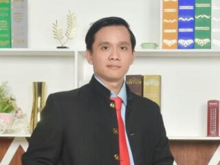 Dr. Aturkian Laia, S.H., M.H., CFHA., CHA., CEFL., CMED selaku Kuasa hukum PT HWA.