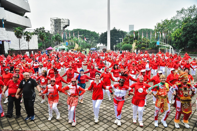 Kementerian Pemuda dan Olahraga (Kemenpora) RI menggelar Sosialisasi Senam Kreasi Budaya “Ikan Nae di Pante” dan peringatan 7 Tahun Senam Poco-Poco GWR pada kegiatan Jumat Krida, Jumat (8/8) pagi di Lapangan Graha Kemenpora, Jalan Gerbang Pemuda Nomor 3 Senayan.(foto:Andre/kemenpora.go.id)
