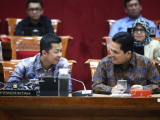Wakil Menteri Pemuda dan Olahraga (Wamenpora) RI Taufik Hidayat mewakili Menpora Dito Ariotedjo menghadiri Rapat Kerja (Raker) secara berurutan dengan Komisi XIII di Gedung Nusantara II dan Komisi X DPR RI di Gedung Nusantara I, Jalan Gatot Subroto, Senayan, Jakarta Pusat, Selasa (26/8) pagi.(foto:raiky/kemenpora.go.id)