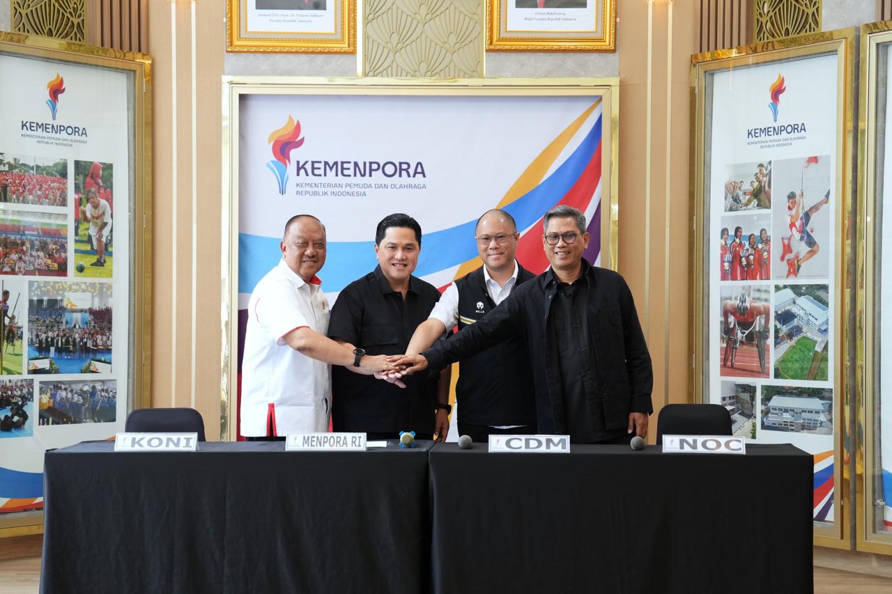 Menteri Pemuda dan Olahraga Republik Indonesia (Menpora RI) Erick Thohir menyampaikan, Indonesia akan mengirimkan 996 atlet untuk mengikuti ajang olahraga Asia Tenggara, SEA Games ke-33 Tahun 2025 yang diselenggarakan di Thailand. SEAG Thailand akan menjadi tolak ukur cabor menuju Olimpiade 2028 di Amerika Serikat.(foto:Herry/kemenpora.go.id)
