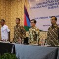 Kementerian Pemuda dan Olahraga Republik Indonesia (Kemenpora RI) menggelar pelatihan sertifikasi kepemudaan di tiga provinsi yakni Jawa Barat, Jawa Tengah dan Daerah Istimewa Yogyakarta. Pelatihan tersebut bertujuan untuk menyiapkan Generasi Emas 2045. (foto:dok/kemenpora.go.id)