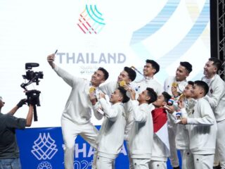 Hari pertama setelah pembukaan SEA Games 2025 Thailand, per tanggal (10/12) malam, kontingen Indonesia mencatatkan hasil positif berada di peringkat dua klasemen dengan mengoleksi 5 medali emas, 9 perak, dan 7 perunggu. (foto:Herry/kemenpora.go.id)