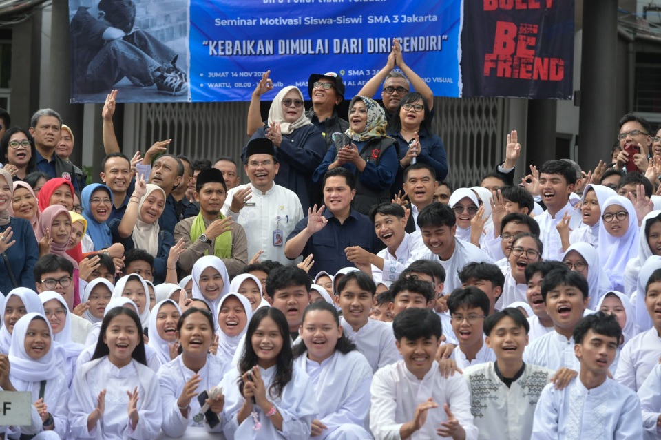 Menteri Pemuda dan Olahraga (Menpora) RI Erick Thohir menghadiri acara Stand Up Against Bullying di SMAN 3 Jakarta, Jalan Taman Setia Budi II Nomor 1, Kuningan Setiabudi, Jakarta Selatan, Jumat (14/11) pagi.(foto:bagus/kemenpora.go.id)