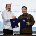 Menteri Pemuda dan Olahraga (Menpora) RI Erick Thohir melakukan penandatanganan Nota Kesepahaman dengan Jaksa Agung RI Sanitiar (ST) Burhanuddin di Auditorium Wisma Kemenpora, Jalan Gerbang Pemuda Nomor 3, Senayan, Senin (24/11) pagi. Nota kesepahaman ini terkait koordinasi pelaksanaan tugas dan fungsi di bidang hukum, kepemudaan, dan keolahragaan.(foto:raiky/kemenpora.go.id)