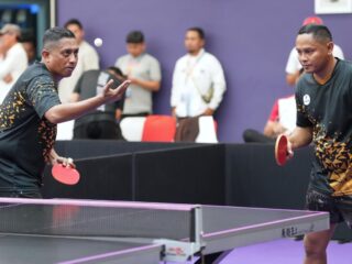 Tim tenis meja Kementerian Pemuda dan Olahraga (Kemenpora) kembali menunjukkan semangat juang yang tinggi dalam ajang Pekan Olahraga Nasional (Pornas) Korps Pegawai Republik Indonesia (Korpri) XVII Tahun 2025 di Palembang, Sumatera Selatan.(foto:Herry/kemenpora.go.id)