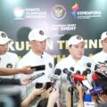 Menteri Pemuda dan Olahraga (Menpora) RI Erick Thohir memberikan apresiasi atas keberhasilan Komite Olahraga Nasional Indonesia (KONI) dan Komite Olimpiade Indonesia (KOI) menyelesaikan dualisme kepengurusan cabang olahraga (cabor) sepak takraw nasional. Keberhasilan ini sesuai dengan instruksi yang diberikan Menpora pada Oktober 2025 silam untuk menuntaskan semua dualisme kepengurusan cabor.(foto:Herry/kemenpora.go.id)
