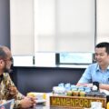 Wakil Menteri Pemuda dan Olahraga Republik Indonesia (Wamenpora RI), Taufik Hidayat, menerima Vice President Head Public Affairs and Goverment Relations PT Nestle Indonesia, Darnifawan bersama jajaran di Kemenpora, Jakarta, Kamis (20/11).(foto:Andre/kemenpora.go.id)