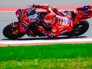 Sang juara dunia MotoGP 2025 dari Ducati Lenovo Marc Marquez, meraih hasil paling buruk setelah menempati posisi kesembilan dalam kualifikasi seri ke-18 Pertamina Grand Prix of Indonesia 2025 yang digelar di Pertamina Mandalika International Circuit, Lombok, NTB, Sabtu (4/10).(foto: Injourney)