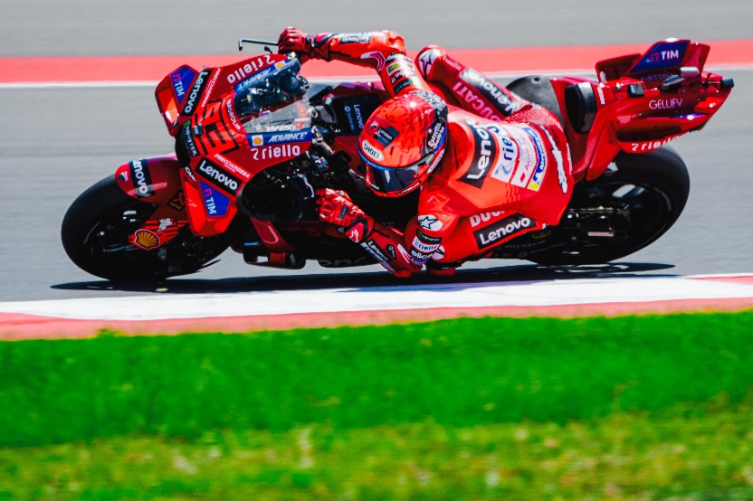 Sang juara dunia MotoGP 2025 dari Ducati Lenovo Marc Marquez, meraih hasil paling buruk setelah menempati posisi kesembilan dalam kualifikasi seri ke-18 Pertamina Grand Prix of Indonesia 2025 yang digelar di Pertamina Mandalika International Circuit, Lombok, NTB, Sabtu (4/10).(foto: Injourney)
