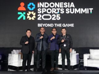 Menteri Usaha Mikro, Kecil, dan Menengah (UMKM) Maman Abdurrahman menjadi salah satu pembicara dalam forum Indonesia Sports Summit (ISS) 2025 bertema “Empowering The Sports Industry Value Chain” di Indonesia Arena, Kompleks Gelora Bung Karno (GBK) Senayan, Minggu (7/12) sore.(foto:Gilang/kemenpora.go.id)