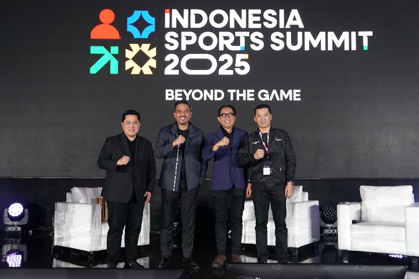 Menteri Usaha Mikro, Kecil, dan Menengah (UMKM) Maman Abdurrahman menjadi salah satu pembicara dalam forum Indonesia Sports Summit (ISS) 2025 bertema “Empowering The Sports Industry Value Chain” di Indonesia Arena, Kompleks Gelora Bung Karno (GBK) Senayan, Minggu (7/12) sore.(foto:Gilang/kemenpora.go.id)