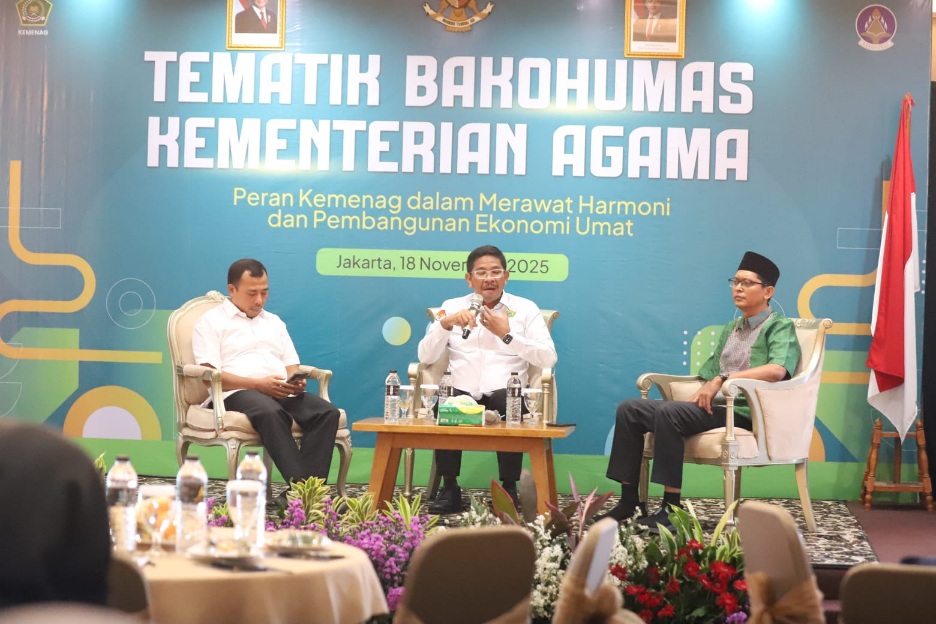 Kementerian Pemuda dan Olahraga (Kemenpora) melalui Biro Humas dan Protokol menghadiri Forum Tematik Bakohumas yang diselenggarakan Kementerian Agama (Kemenag) pada Selasa (18/11) pagi di Hotel Gren Alia, Jakarta Pusat. Forum ini mengangkat tema “Peran Kemenag dalam Merawat Harmoni dan Pembangunan Ekonomi Umat.”(foto:Dita/kemenpora.go.id)