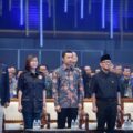 Wakil Menteri Pemuda dan Olahraga Republik Indonesia (Wamenpora RI) Taufik Hidayat, hari Sabtu (22/11) pagi, menghadiri Pengukuhan dan Rapat Kerja Nasional (Rakernas) Pengurus Nasional Karang Taruna (PNKT) Masa Bakti 2025-2030 di Sutera Hall Mall of Alam Sutera, Tangerang, Banten.(foto:bagus/kemenpora.go.id)