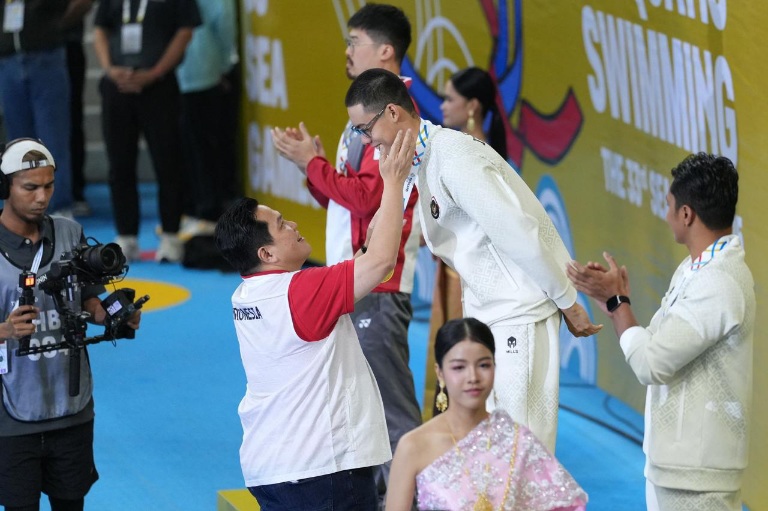 Kran medali emas Indonesia di SEA Games 2025 Thailand terus bertambah. Hingga Kamis (11/12) malam, Indonesia berhasil menambah 9 medali emas, 14 perak dan 8 perunggu. (foto: Herry/kemenpora.go.id)