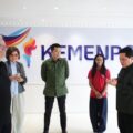Menteri Pemuda dan Olahraga Republik Indonesia (Menpora RI) Erick Thohir mendukung atlet muda Indonesia yang terus mengukir prestasi di kancah dunia. Salah satu dukungan itu diberikan Menpora Erick kepada atlet muda snowboarding Indonesia Zazi Betari Landman.(foto:raiky/kemenpora.go.id)