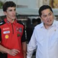 Juara dunia MotoGP 2025, Marc Marquez baru saja bertemu Presiden Prabowo Subianto di Istana Kepresidenan, Jakarta, Selasa (30/9). Pembalap Ducati itu merasa senang bisa kembali ke Indonesia dan tampil di GP Mandalika pada Oktober nanti.(foto:bagus/kemenpora.go.id)