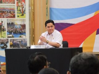 Belajar dari adanya keputusan IOC terhadap olahraga Indonesia, Menteri Pemuda dan Olahraga Republik Indonesia (Menpora RI) Erick Thohir berharap ke depan semua Pengurus Besar (PB) cabang olahraga agar melakukan koordinasi dan komunikasi dengan Kemenpora terkait penyelenggaraan event internasional.(foto:putra/kemenpora.go.id)