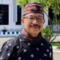 Penulis: Jon Kadis, S.H., putra Manggarai Barat, alumnus Fakultas Hukum Universitas Udayana. Pernah berkiprah di Bagian Hukum BCA Denpasar dan Bank Artha Graha Internasional Denpasar. Saat ini berprofesi sebagai advokat dan berdomisili di Labuan Bajo.