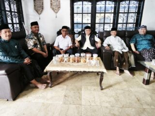Fauzi Bowo Hadiri Tradisi Lebaran Antar Kampung di Duri Kosambi, Warga Betawi Jaga Warisan Budaya